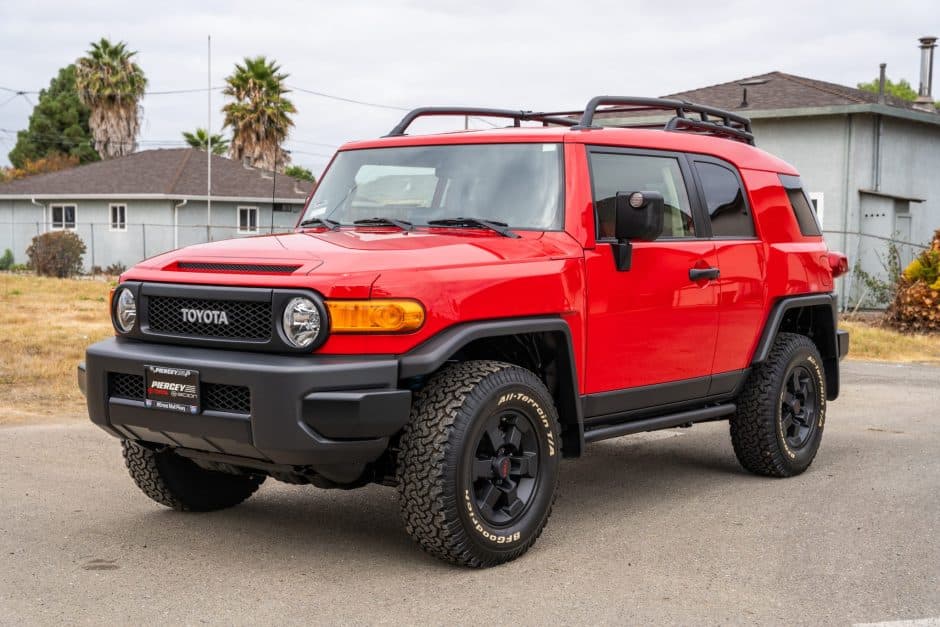 2012 Toyota FJ Cruiser sold for $95,500