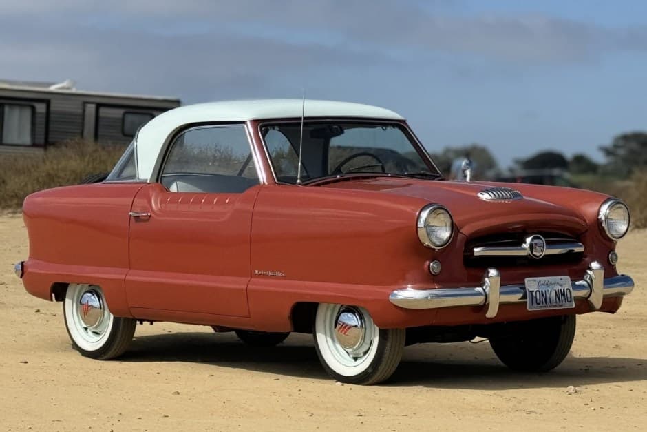 1955 Nash Metropolitan sold for $11,100