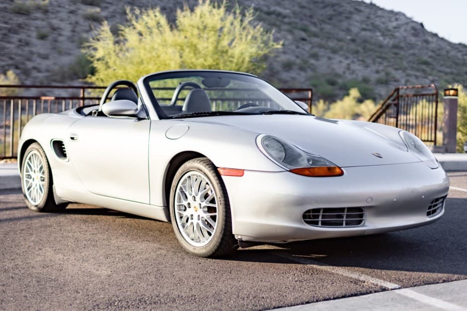 2001 Porsche 986 Boxster sold for $6,700