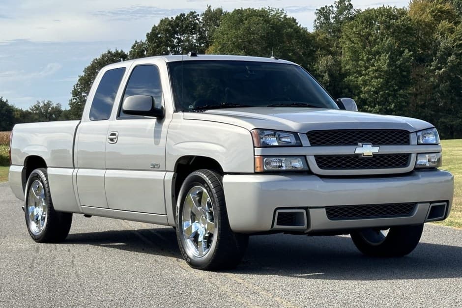 2005 Chevrolet Silverado GMT800 (1999-2007) sold for $40,250