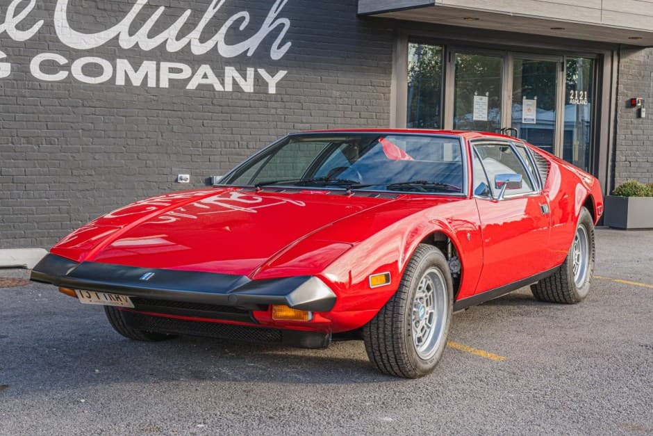 1973 DeTomaso Pantera sold for $72,000