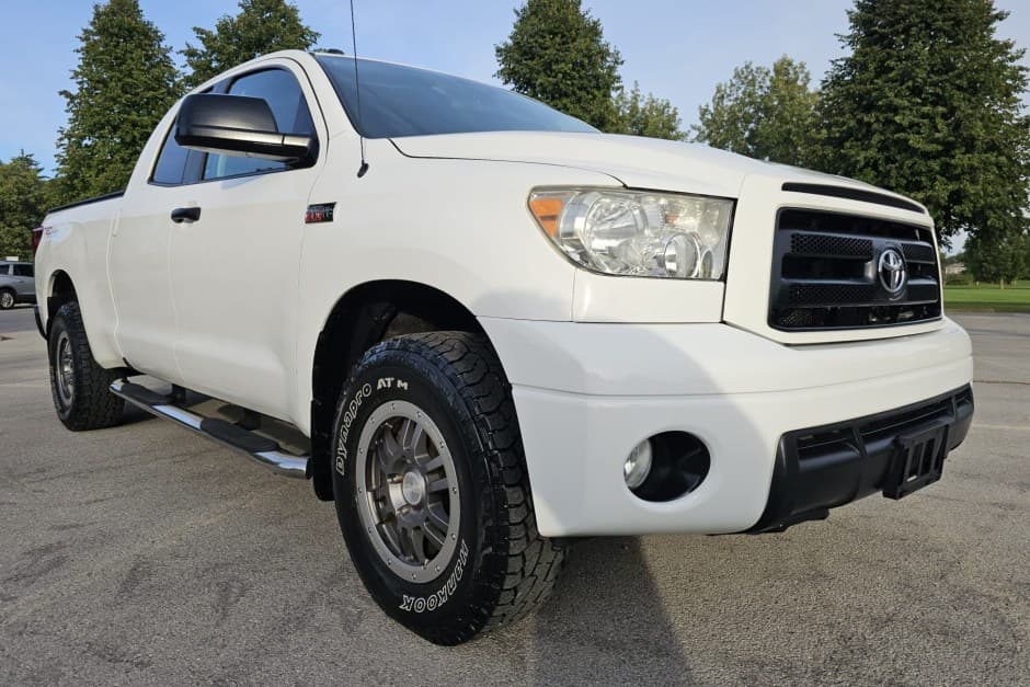 2010 Toyota Tundra (XK50 2007-2021) sold for $23,500