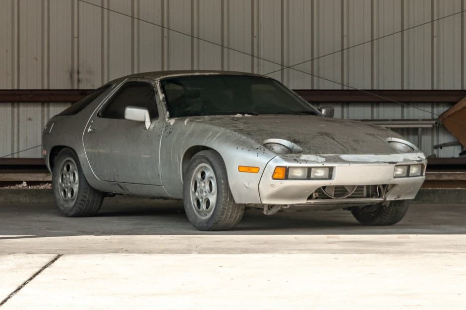 1978 Porsche 928 sold for $3,250