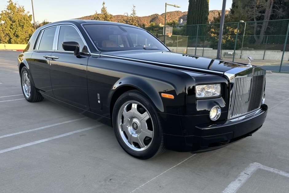 2006 Rolls-Royce Phantom VII & VIII sold for $104,000