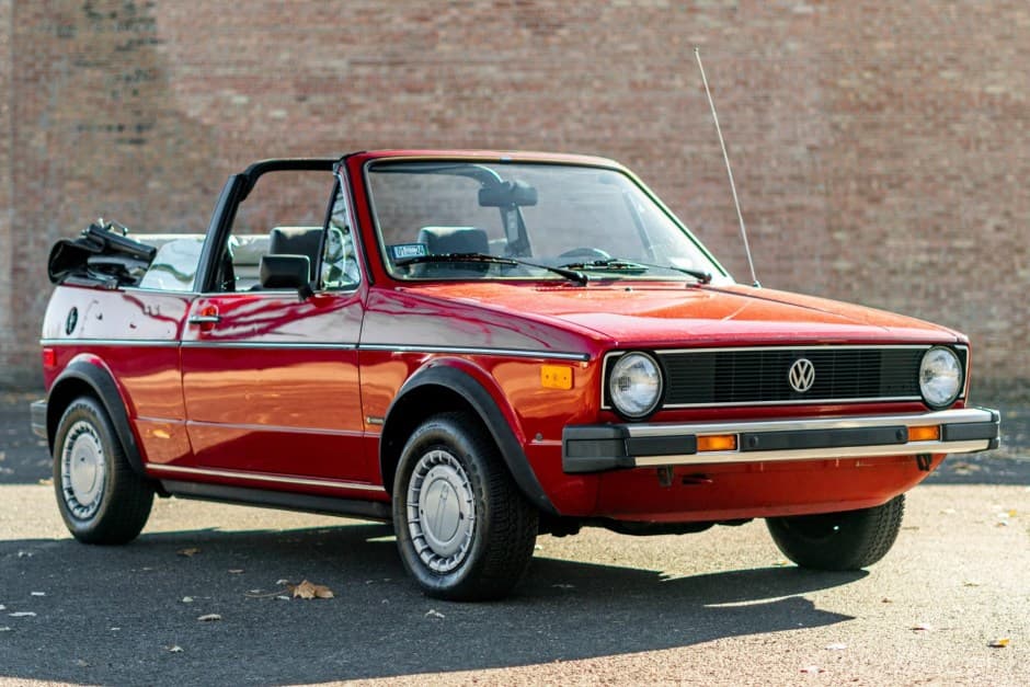 1986 Volkswagen Golf/Rabbit Cabriolet sold for $11,250
