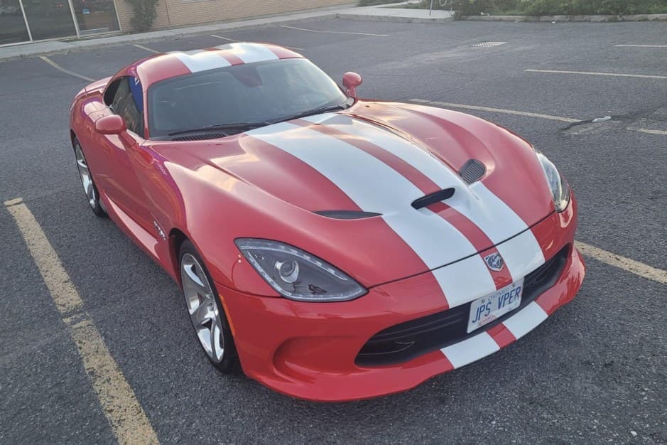 2015 Dodge Viper (2013-2017) sold for $100,000