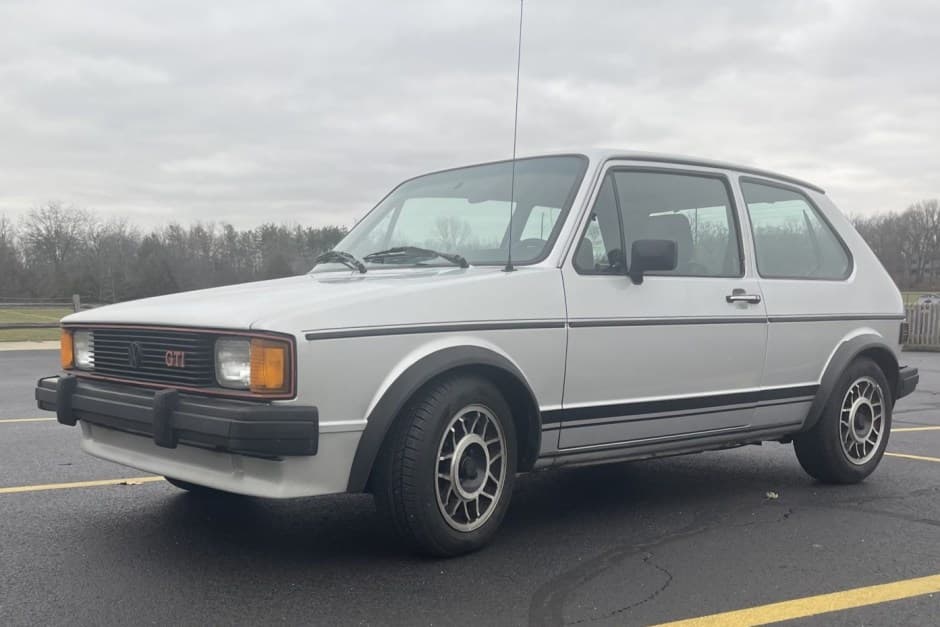 1983 Volkswagen GTI Mk1 sold for $10,000