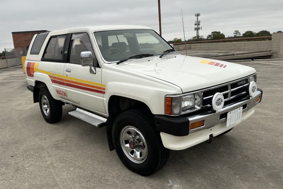 1988 Toyota 4Runner (N60) sold for $19,600