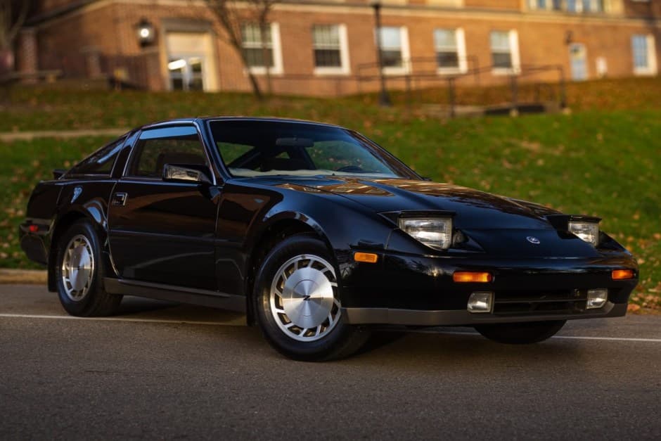 1987 Nissan Z31 300ZX sold for $16,750
