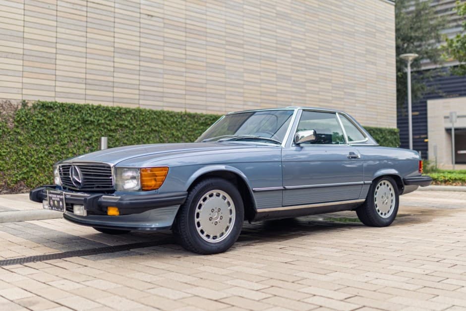 1986 Mercedes-Benz R107 SL sold for $16,250