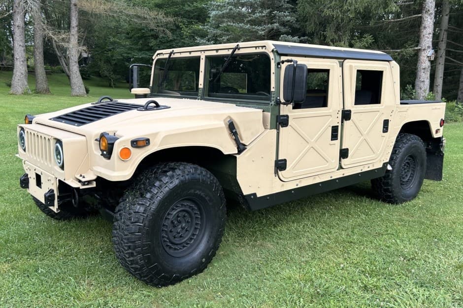 0 Hummer HMMWV/Humvee sold for $25,000