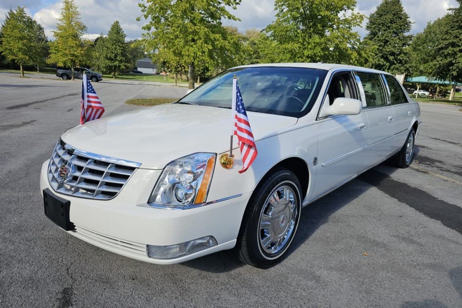 2011 Cadillac DTS sold for $14,000