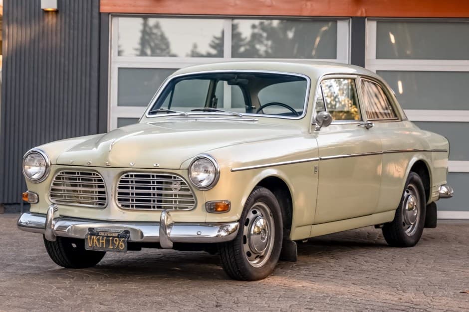 1967 Volvo Amazon sold for $10,250