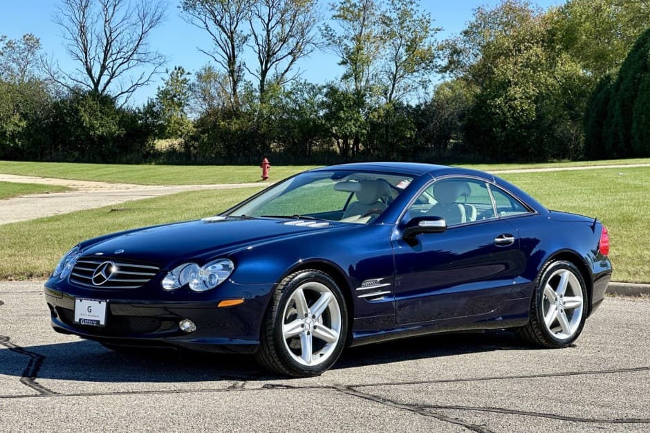 2005 Mercedes-Benz R230 SL sold for $22,501