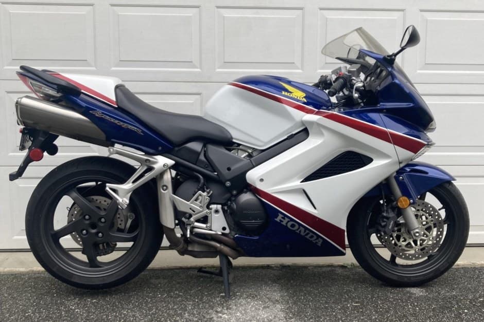 2007 Honda VF & VFR sold for $5,800