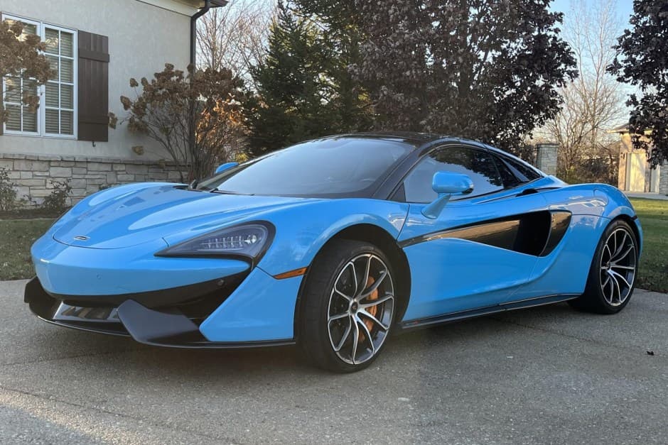 2018 McLaren Sports Series sold for $148,000