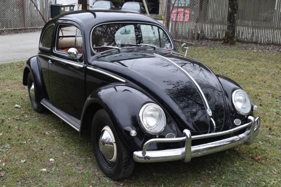 1956 Volkswagen Beetle (Oval Window) sold for $18,250