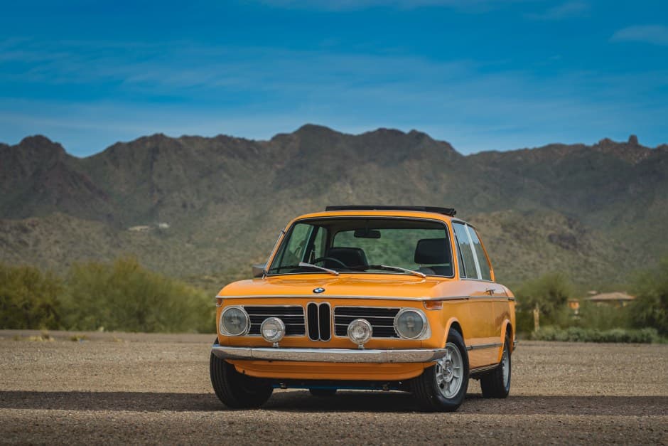 1973 BMW 2002tii sold for $27,250
