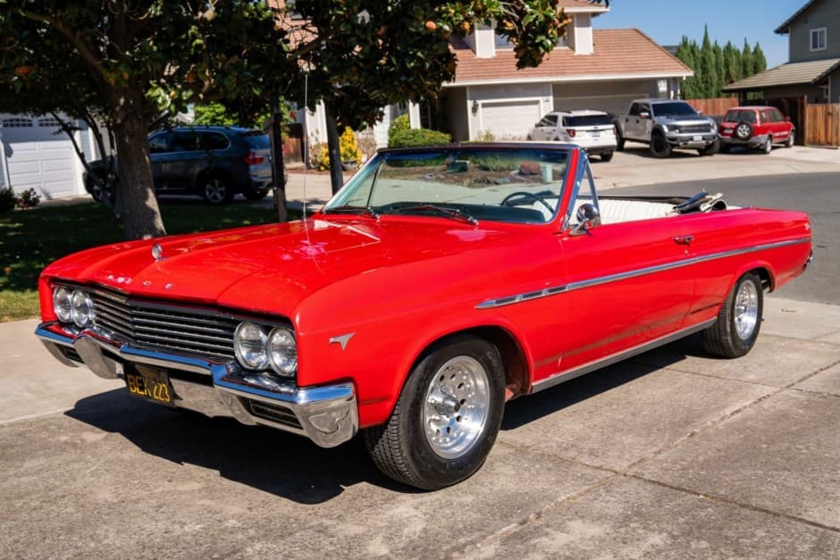 1965 Buick Skylark sold for $10,000