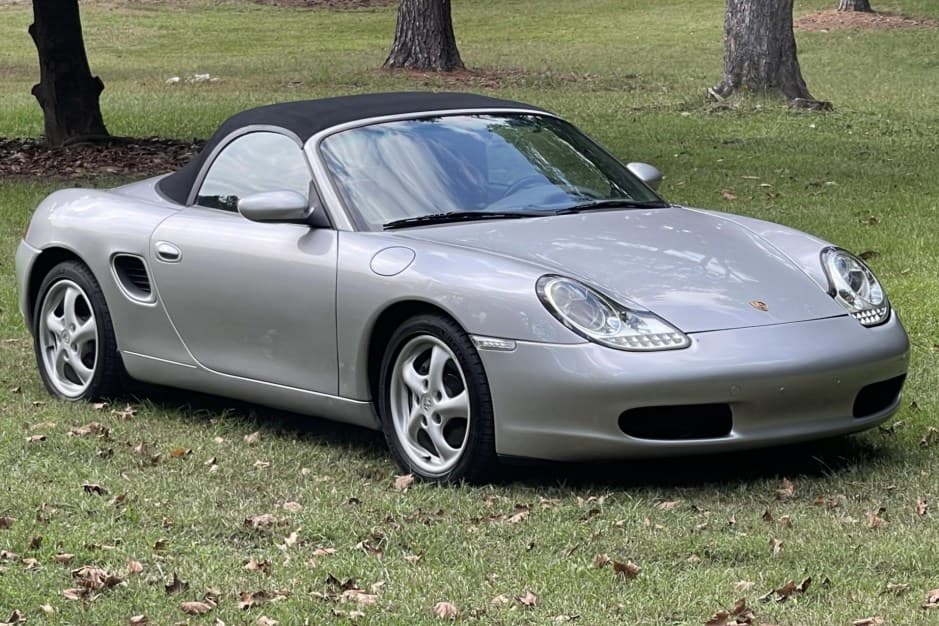 1997 Porsche 986 Boxster sold for $8,200