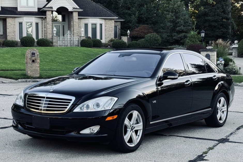 2007 Mercedes-Benz W221 S-Class sold for $24,500