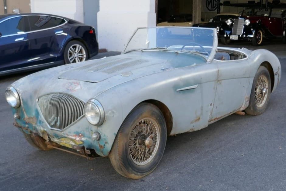 1954 Austin-Healey 100 sold for $6,800