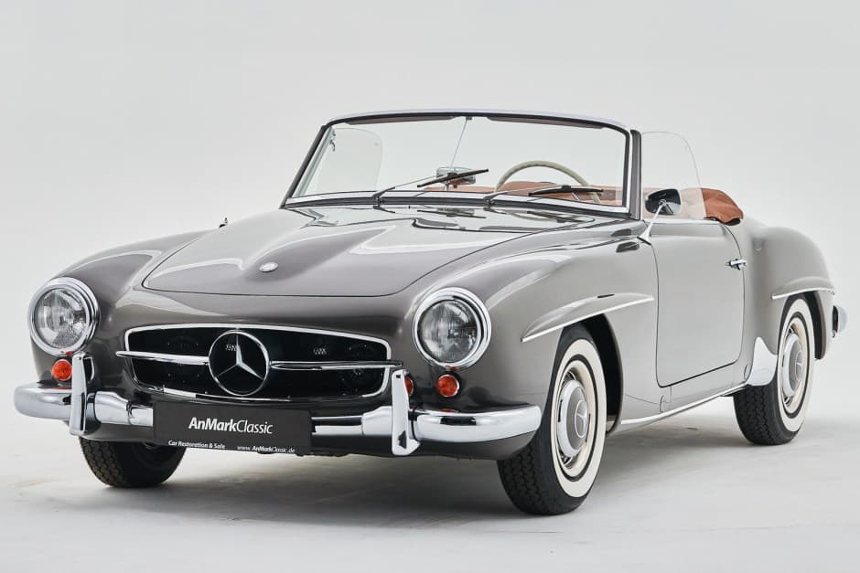 1961 Mercedes-Benz 190SL sold for $256,555