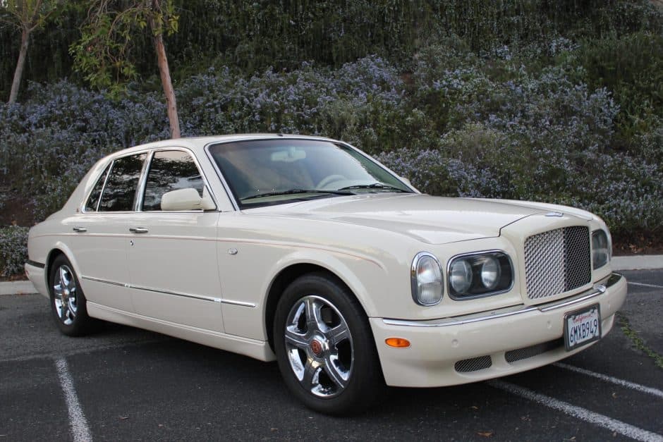 2003 Bentley Arnage sold for $36,000