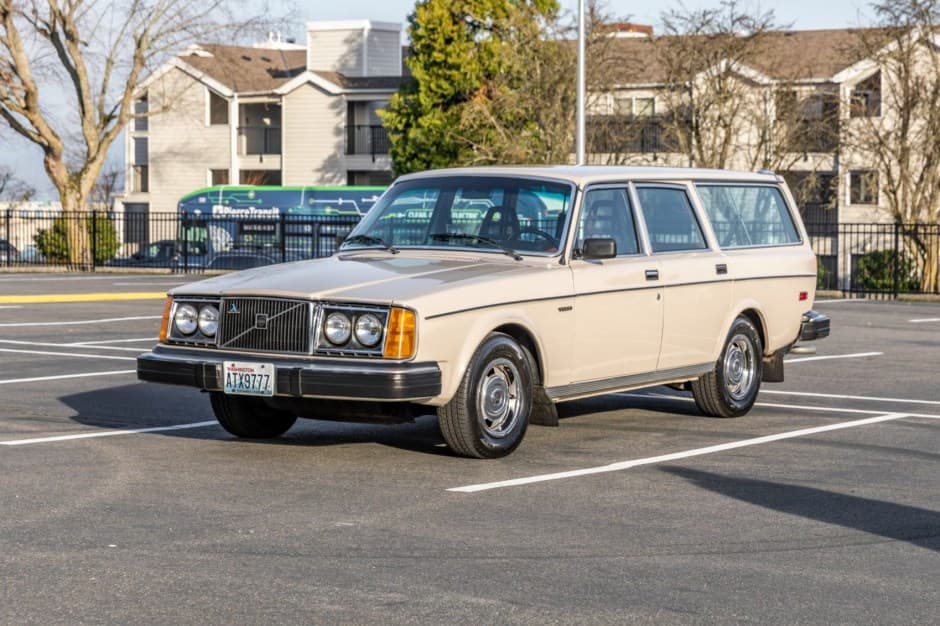 1980 Volvo 240 sold for $12,500