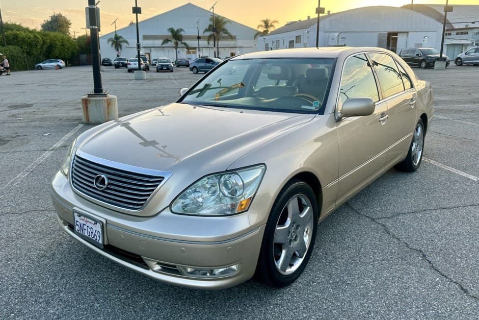 2005 Lexus LS Sedan sold for $17,750