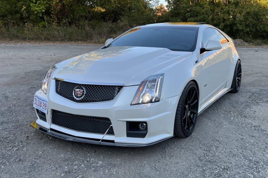 2013 Cadillac CTS & CTS-V sold for $30,250