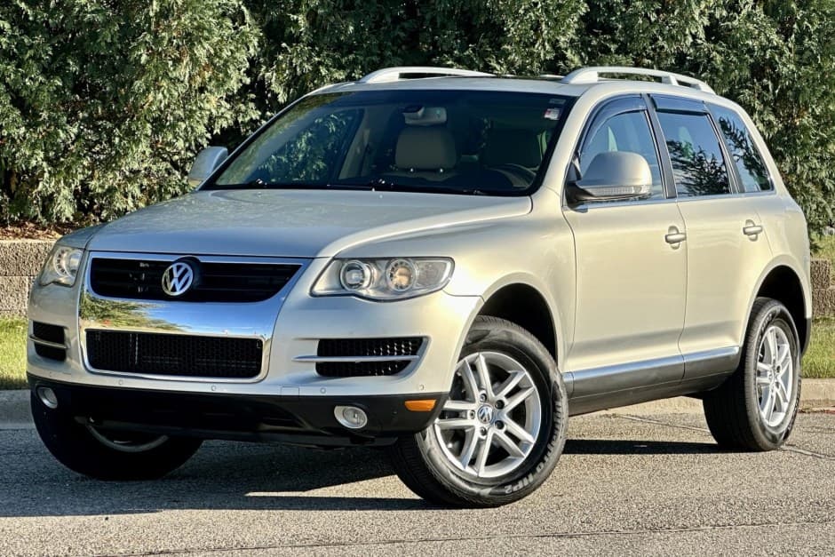 2009 Volkswagen Touareg sold for $17,250