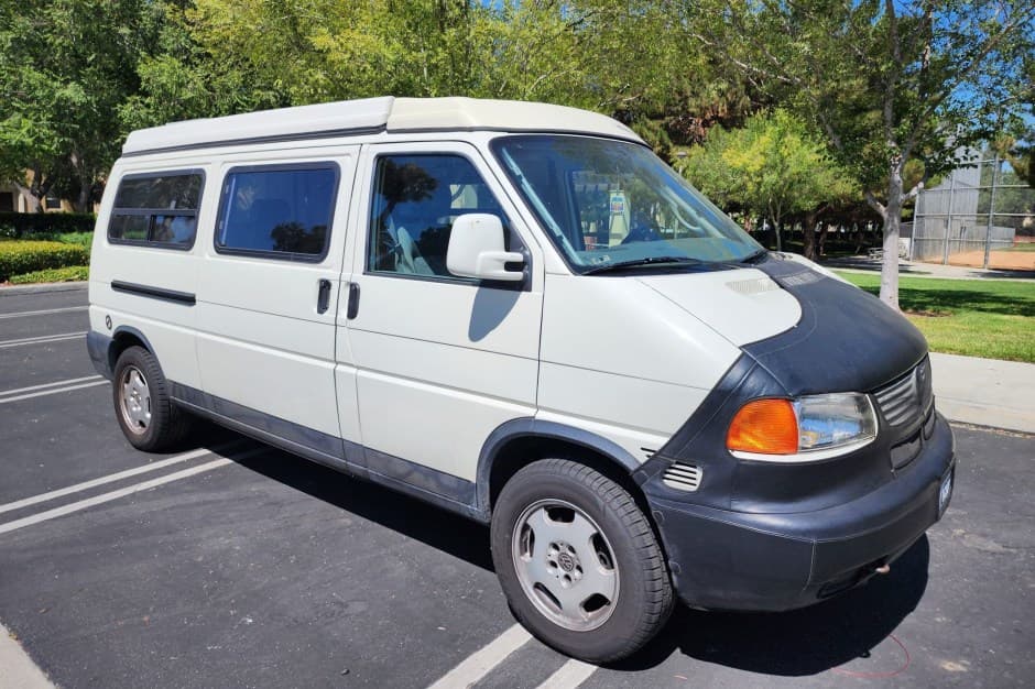 2000 Volkswagen EuroVan sold for $21,500