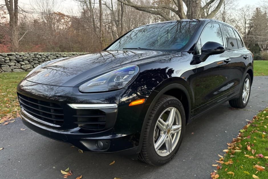 2015 Porsche 958 Cayenne (2011-2018) sold for $48,500