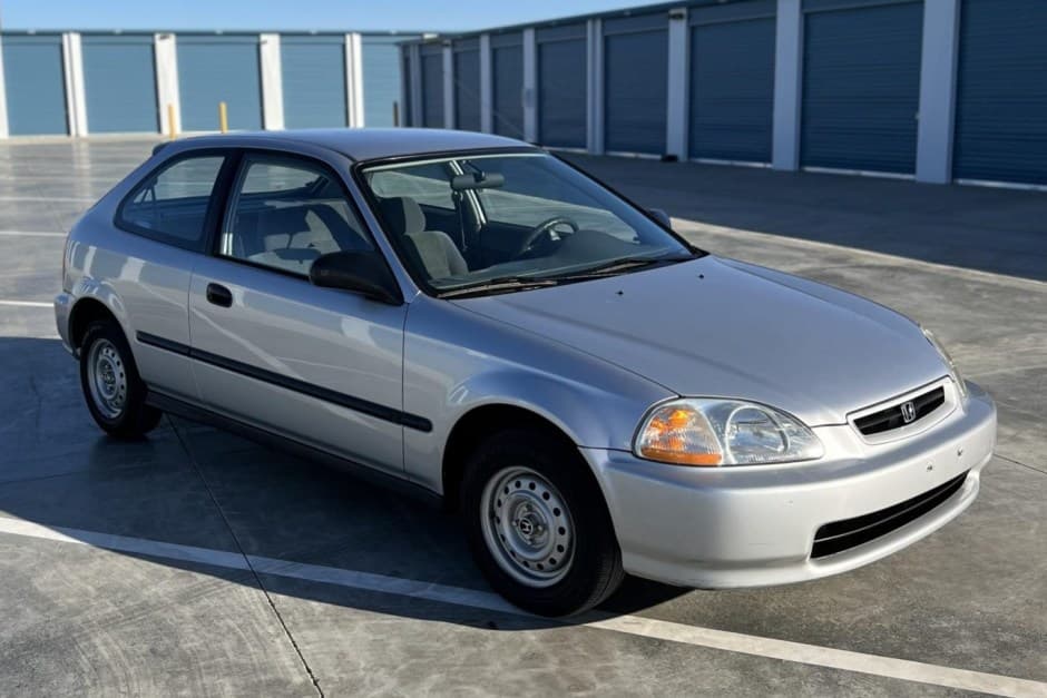 1996 Honda Civic (1996-2000) sold for $9,500