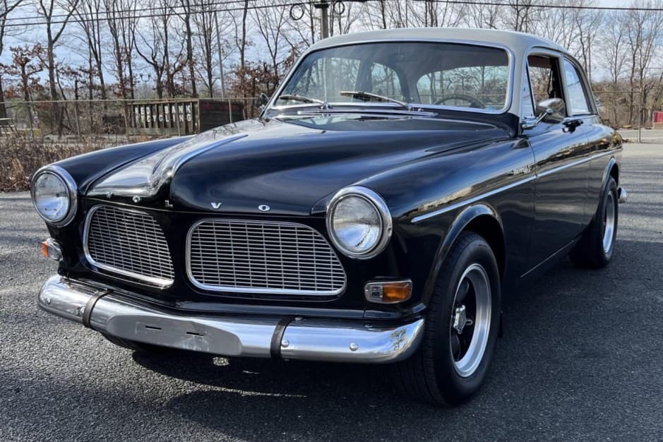 1964 Volvo Amazon sold for $13,250