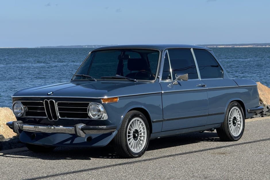 1973 BMW 2002tii sold for $28,750