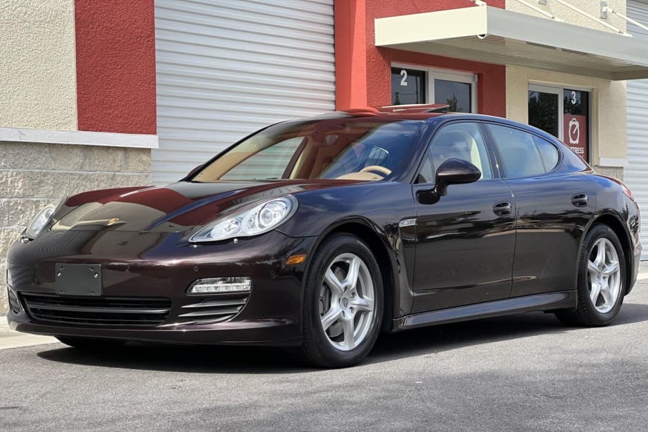 2011 Porsche Panamera sold for $28,500