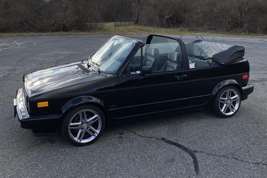 1990 Volkswagen Golf/Rabbit Cabriolet sold for $11,000