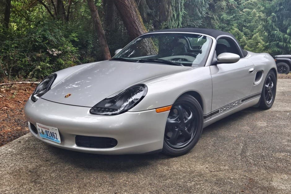 1997 Porsche 986 Boxster sold for $6,500