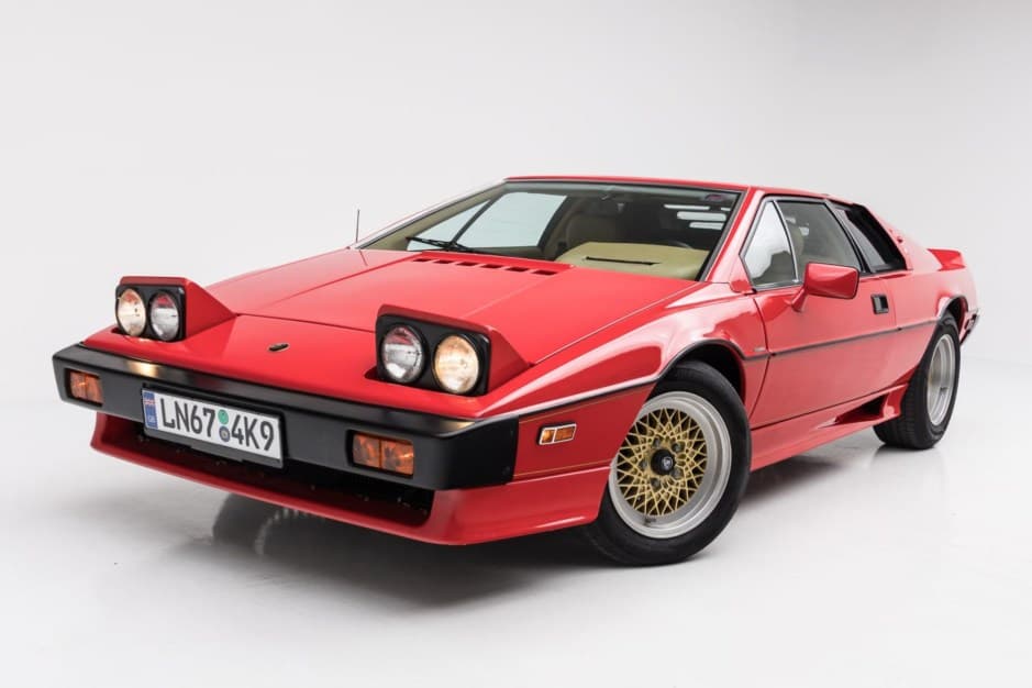 1987 Lotus Esprit sold for $70,000