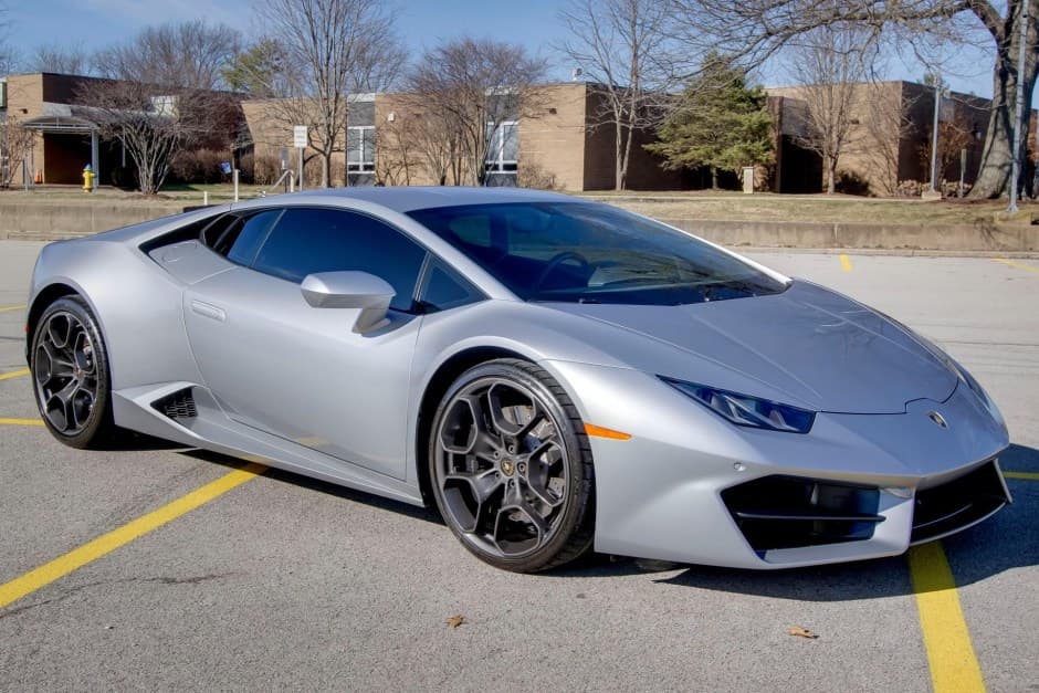 2017 Lamborghini Huracán sold for $171,000