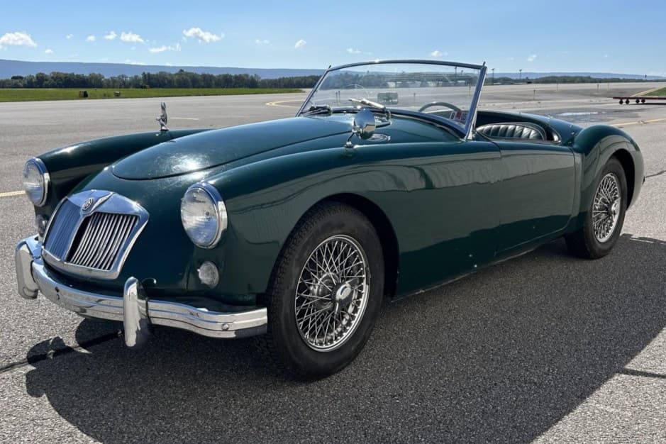 1959 MG MGA sold for $14,500