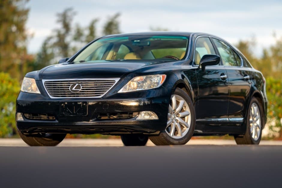 2008 Lexus LS Sedan sold for $16,750