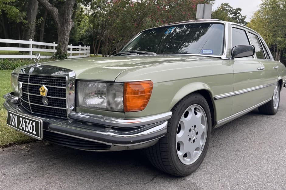 1975 Mercedes-Benz W116 S-Class sold for $7,600