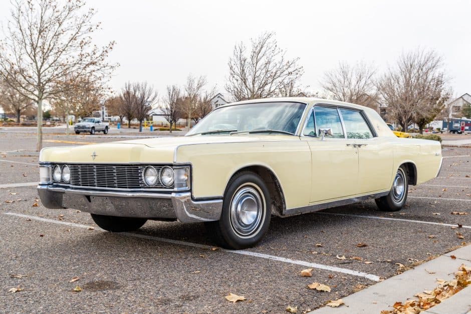 1968 Lincoln Continental (1961-1969) sold for $15,000