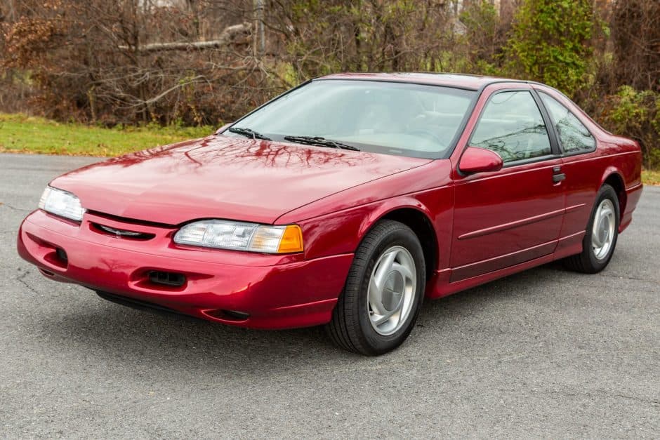 1995 Ford Thunderbird (1989-1997) sold for $9,900
