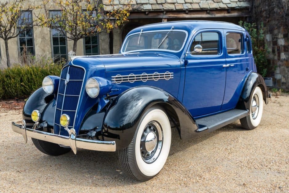 1935 Plymouth Deluxe/Special Deluxe sold for $15,000