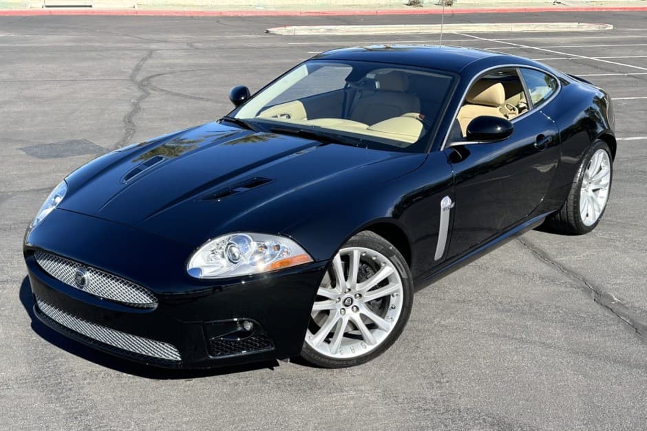 2007 Jaguar XKR sold for $37,750