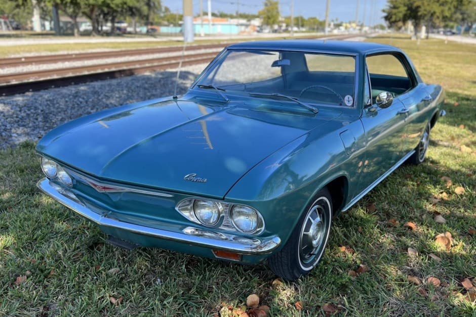 1965 Chevrolet Corvair (1965-1969) sold for $8,800